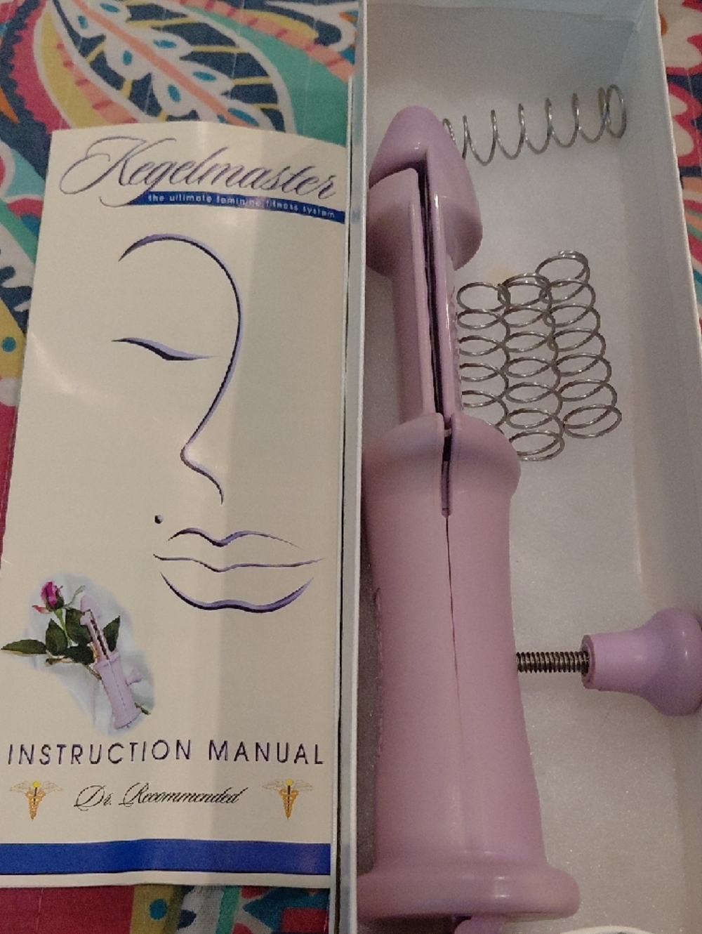 Kegelmaster Lilac Handheld Spring-Loaded Tool - Picture 2 of 6